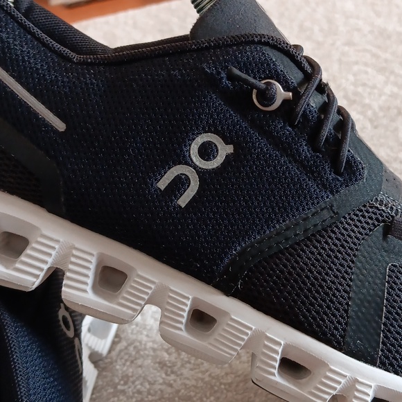 On Cloud 6 Comfort Running Shoes - Picture 2 of 16